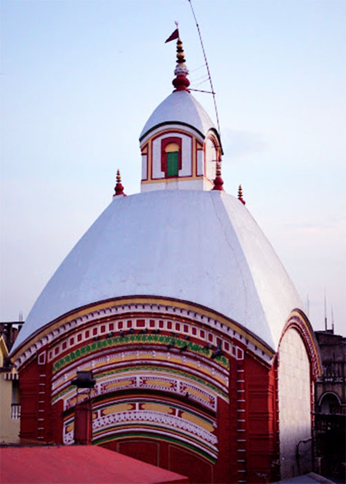 Complete view of Tara Temple in Tarapith